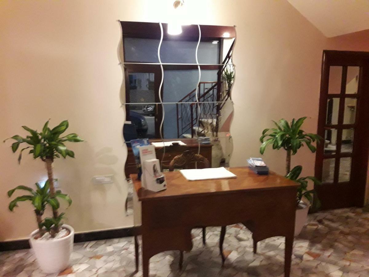 Hotel Nuovo Diana 나폴리 외부 사진