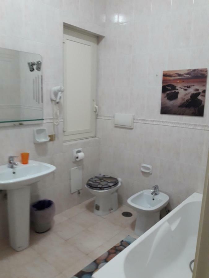 Hotel Nuovo Diana 나폴리 외부 사진
